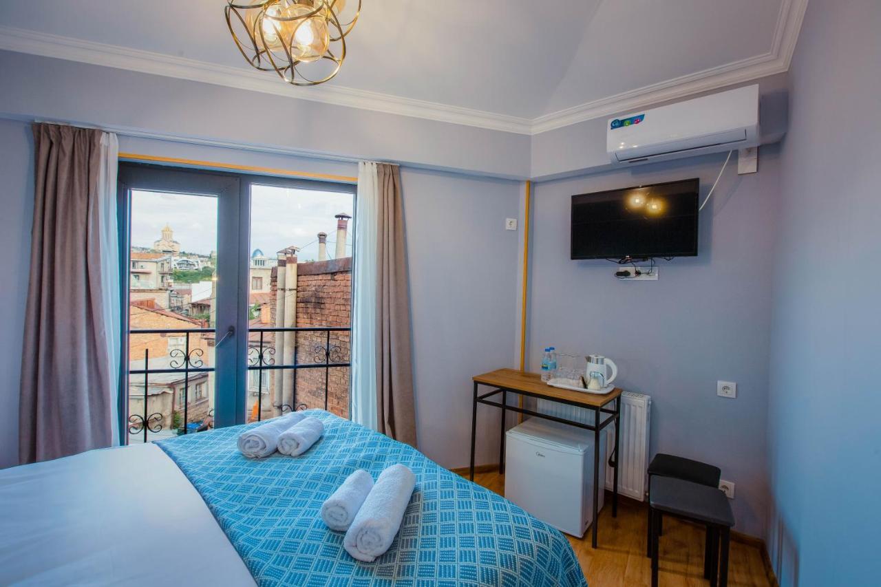 Central Gate Hotel In Heart Of Тбилиси Экстерьер фото