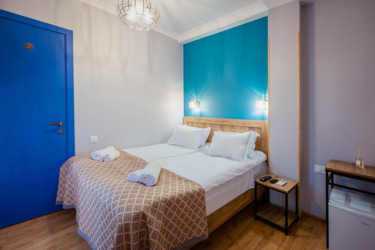 Central Gate Hotel In Heart Of Тбилиси Экстерьер фото